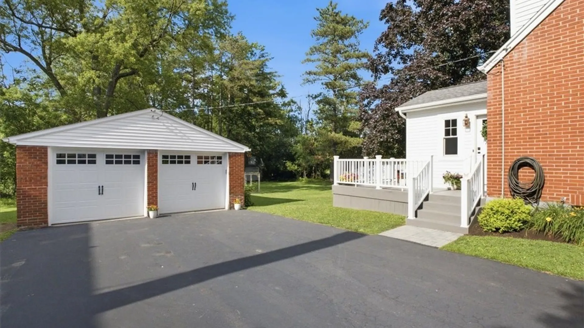 Property at 5370 Seneca Street, West Seneca, NY 14224 24