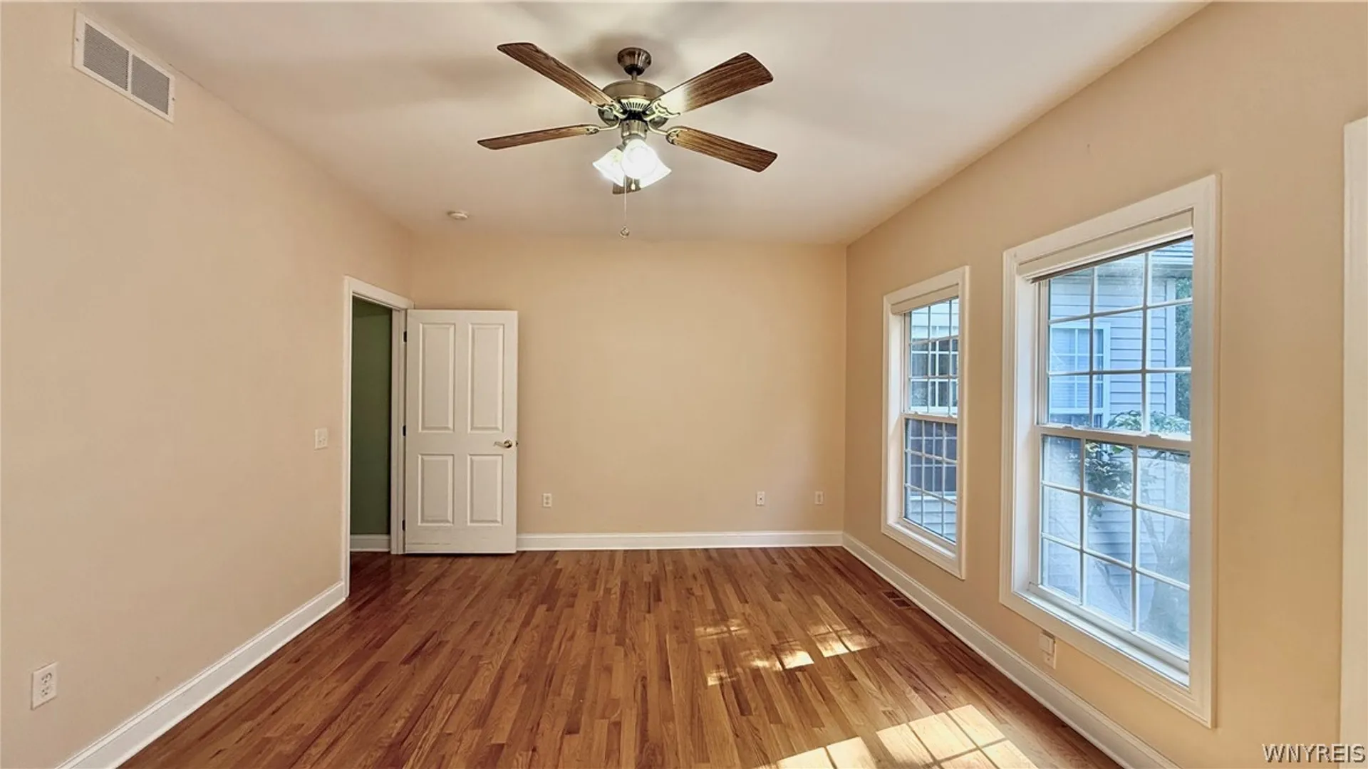 Property at 1142 Bowen Drive, North Tonawanda, NY 14120 17