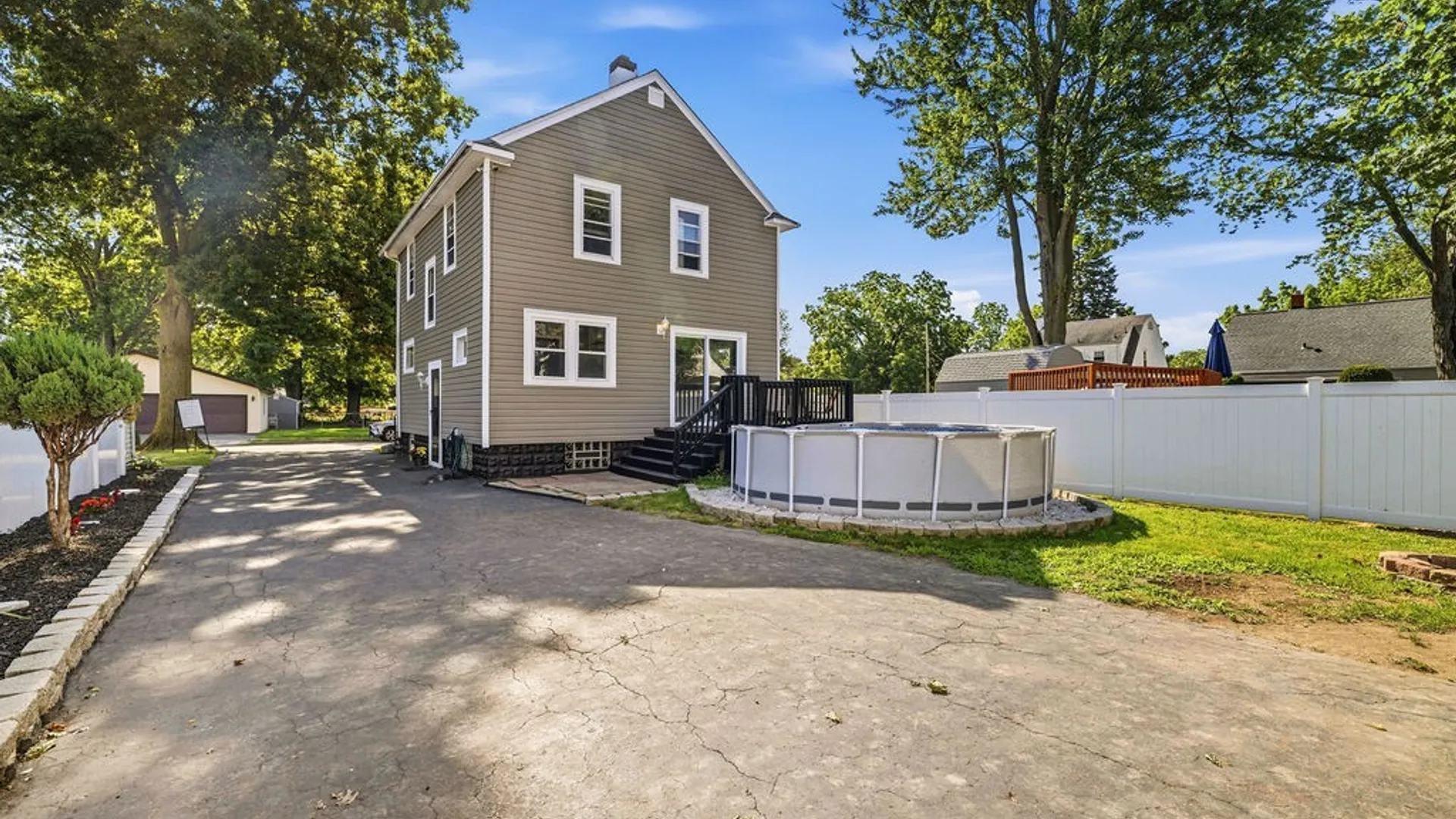 Property at 620 86th Street, Niagara Falls, NY 14304 5