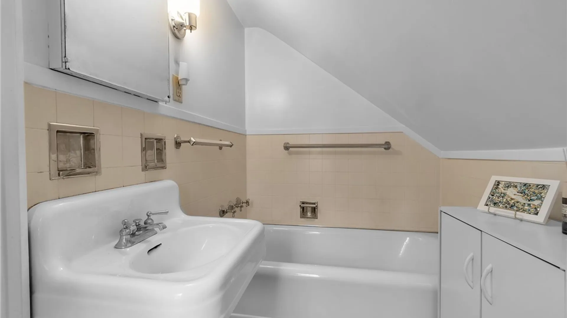 Property at 1230 Wyoming Avenue, Niagara Falls, NY 14305 31