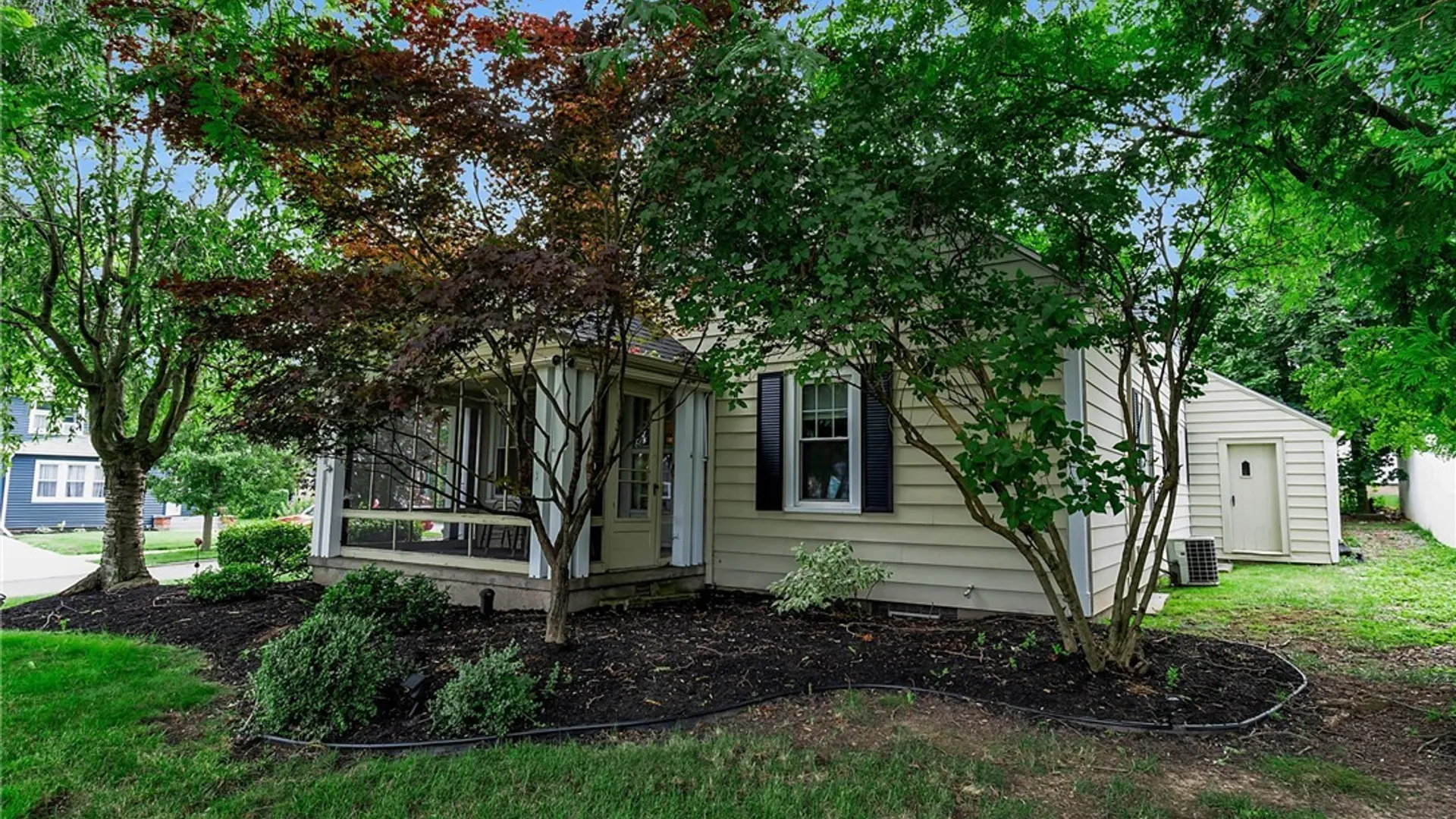 Property at 1230 Wyoming Avenue, Niagara Falls, NY 14305 6