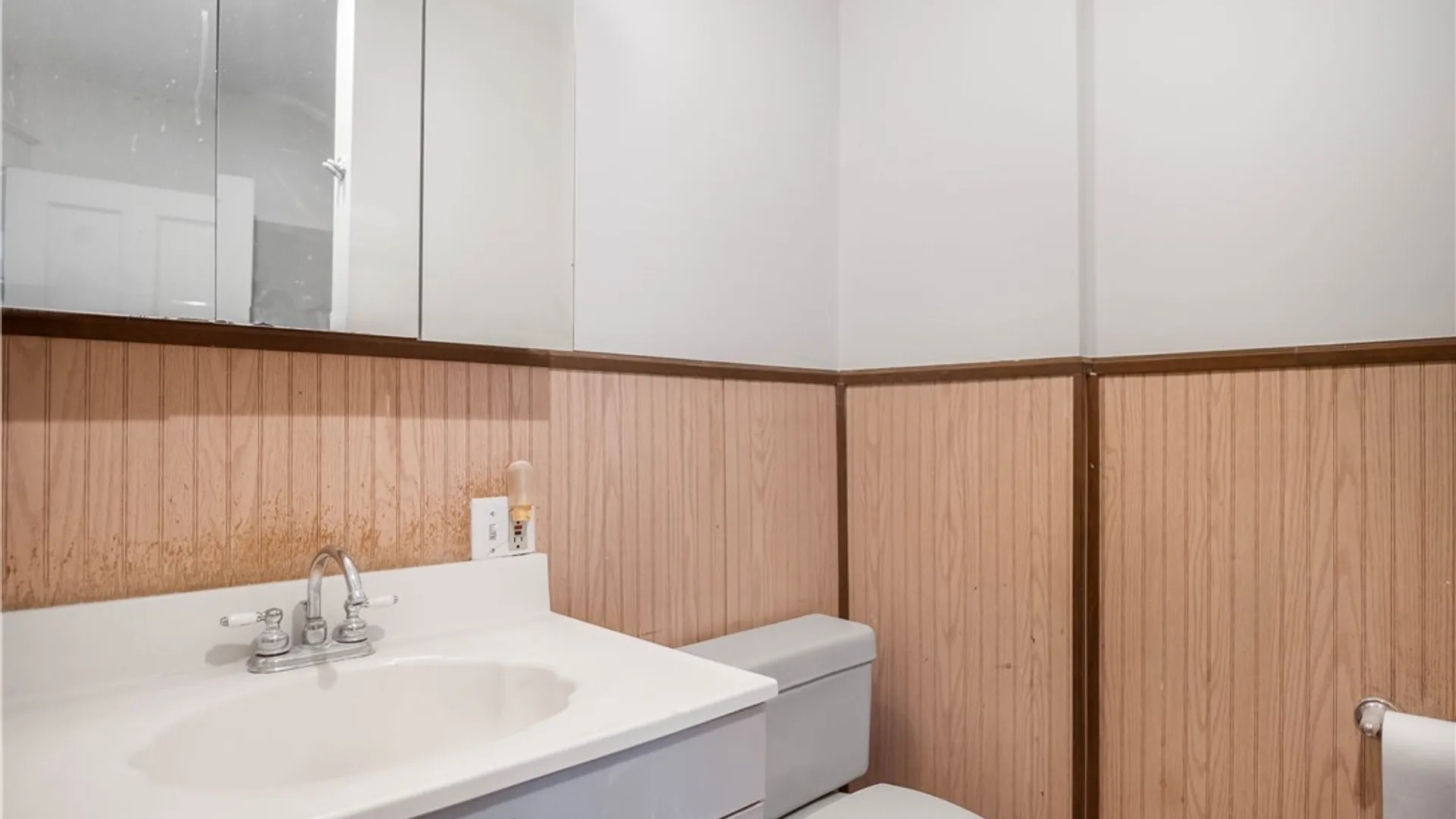 Property at 1860 Linwood Avenue, Niagara Falls, NY 14305 26