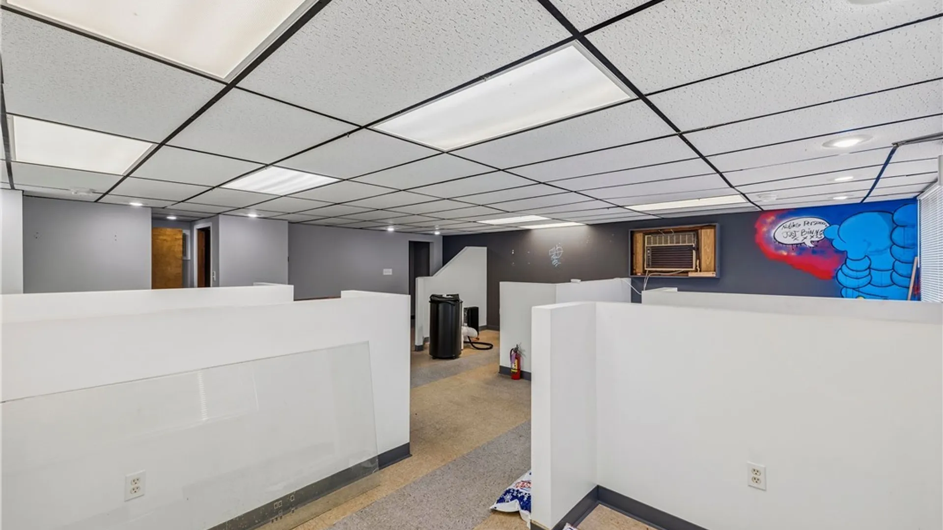 Property at 2318 Niagara Street, Niagara Falls, NY 14303 28