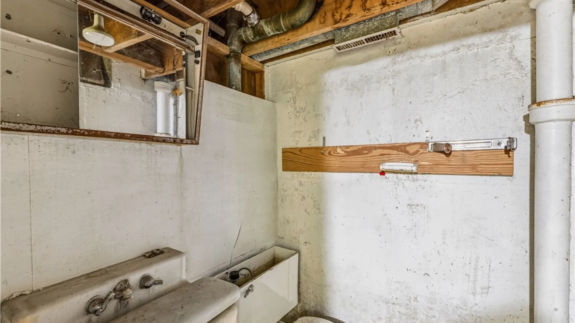 Property at 2318 Niagara Street, Niagara Falls, NY 14303 34