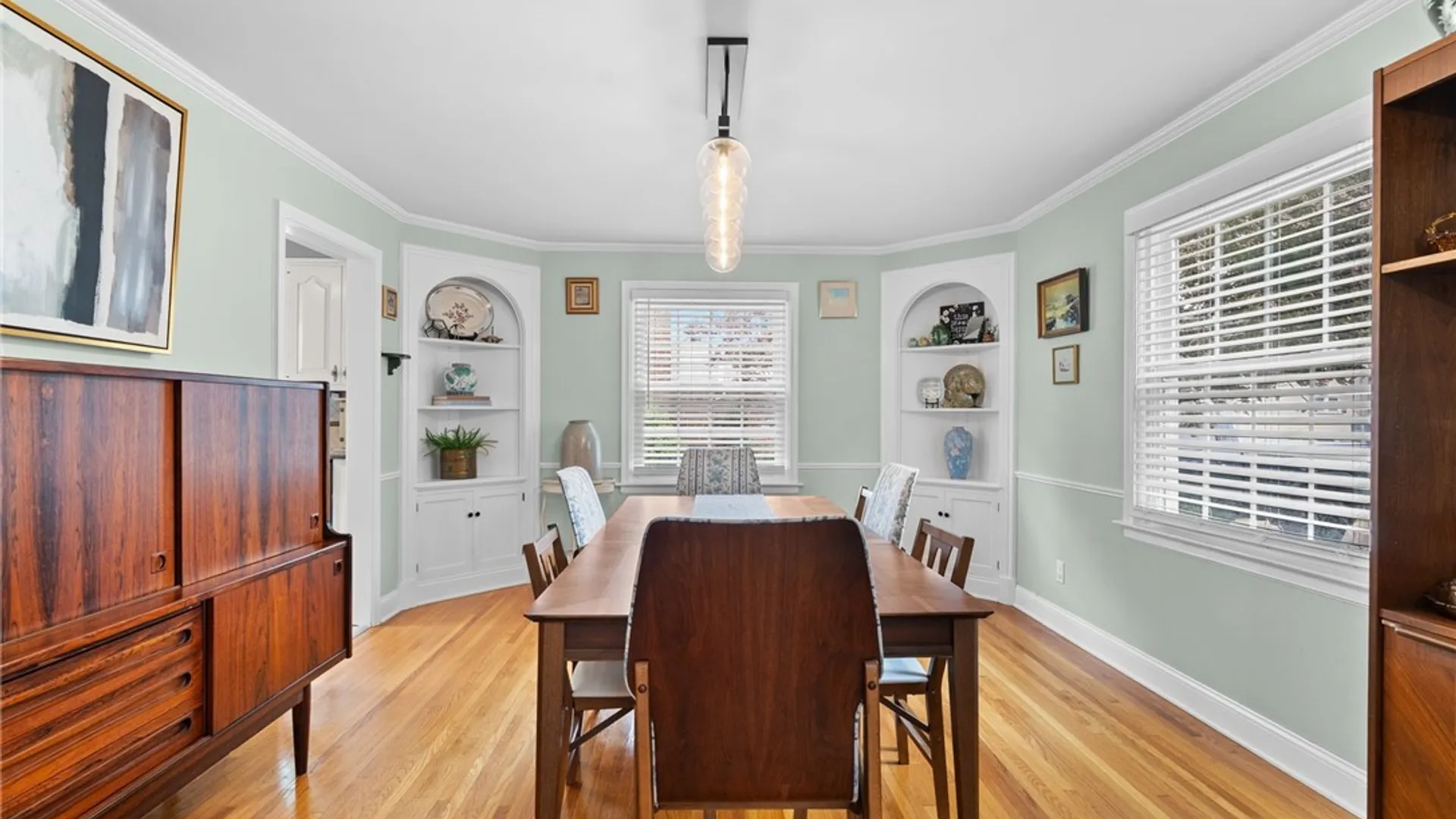 Property at 948 Mckinley Avenue, Niagara Falls, NY 14305 17