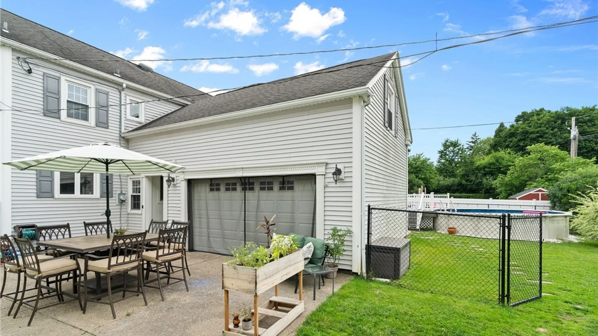 Property at 948 Mckinley Avenue, Niagara Falls, NY 14305 34