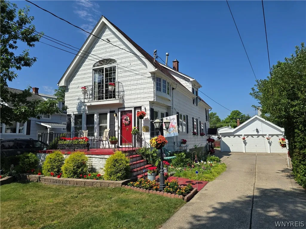 Property at 36 Dellwood Road, Amherst, NY 14226