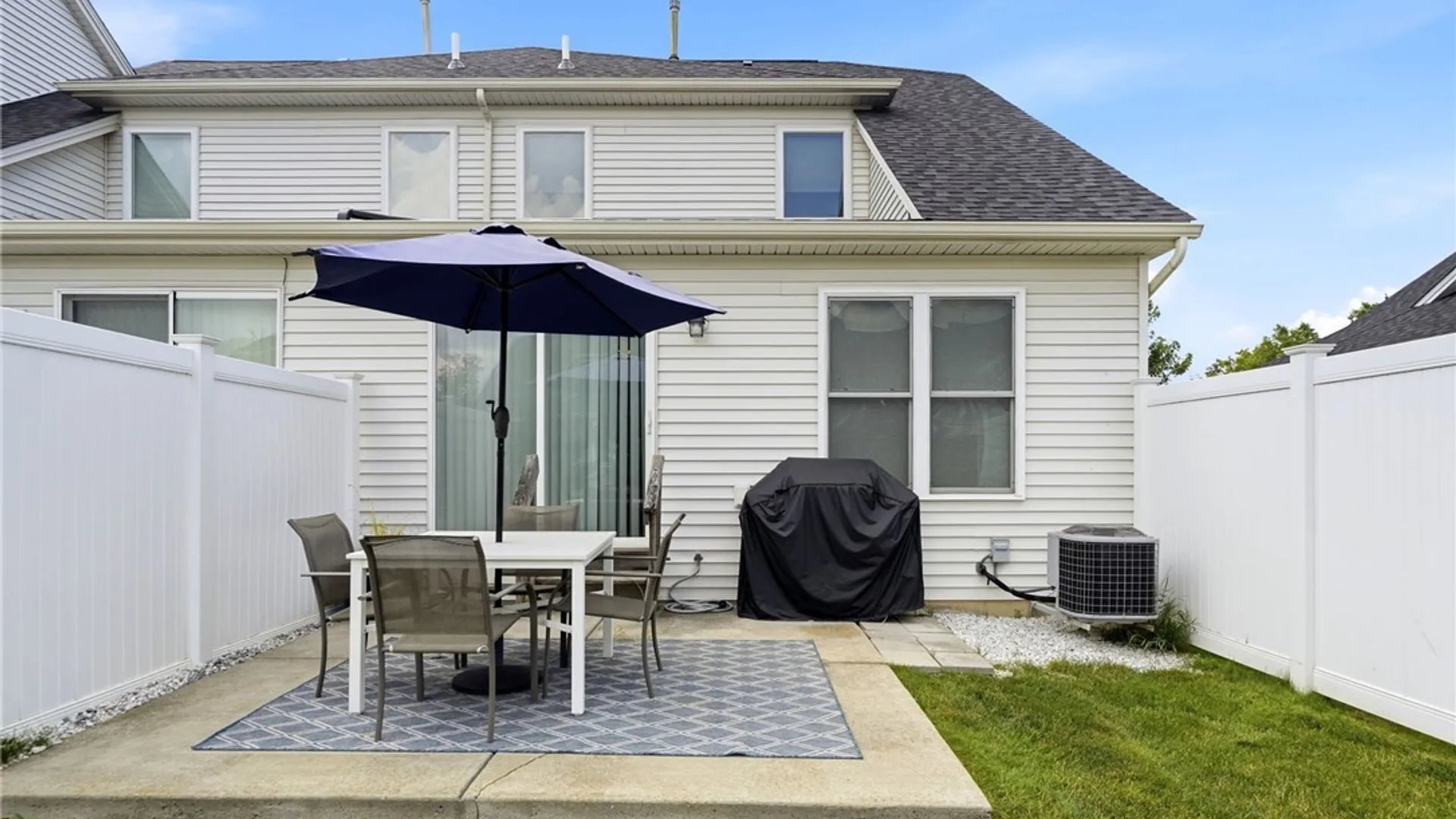Property at 37 Hanover Street, Lancaster, NY 14086 35