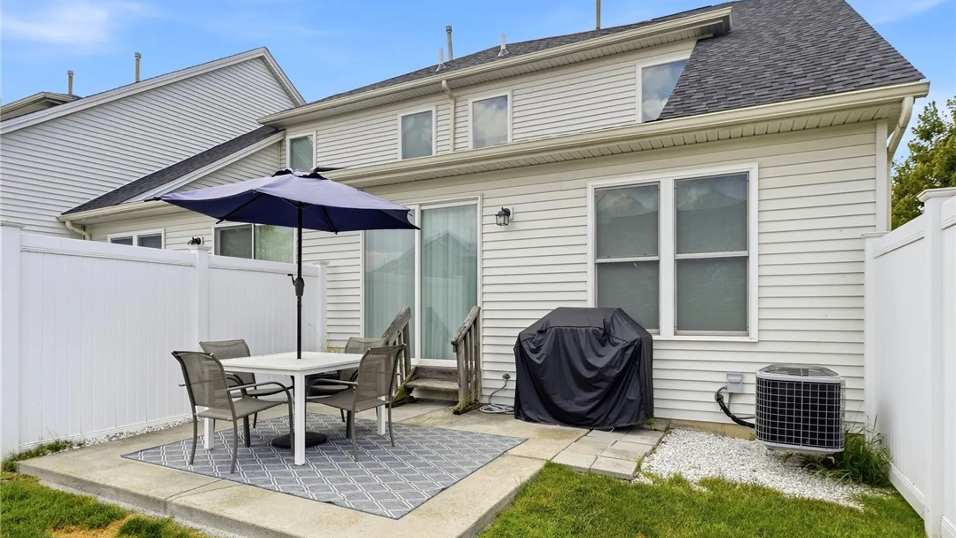 Property at 37 Hanover Street, Lancaster, NY 14086 36