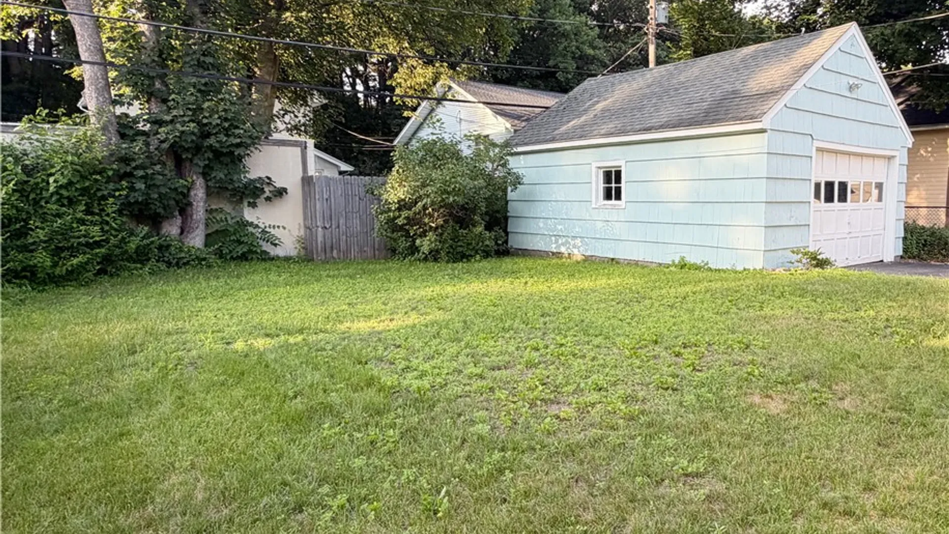 Property at 168 Birchwood Drive, Irondequoit, NY 14622 5