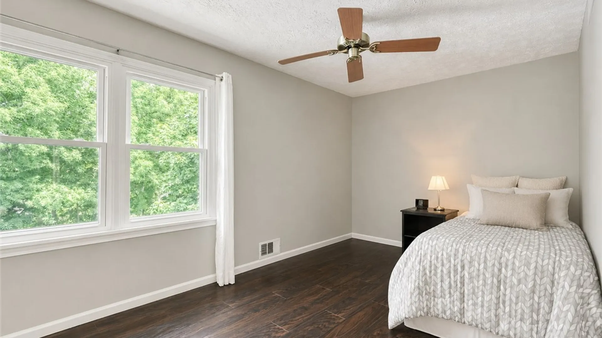 Property at 75 County Clare Crescent, Perinton, NY 14450 27