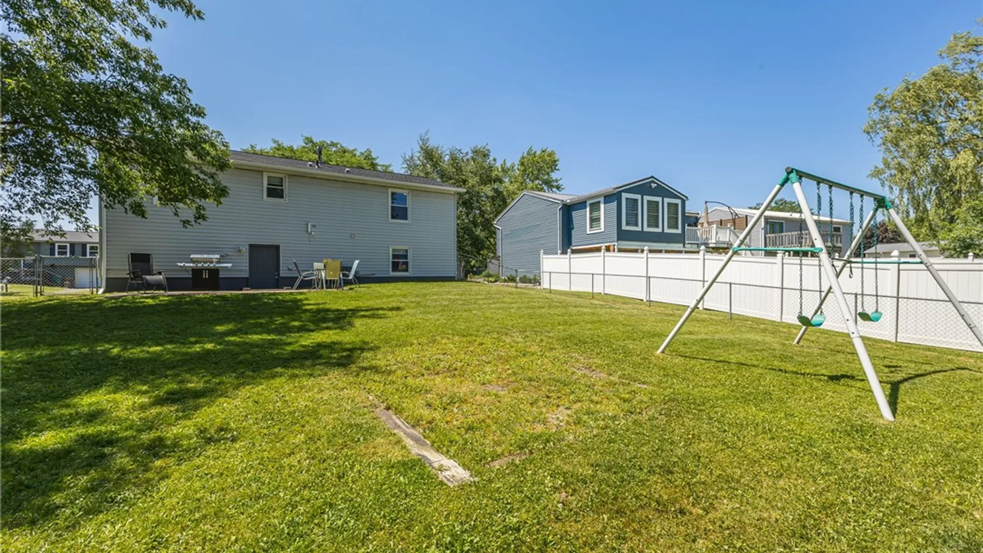 Property at 5779 Clover Meadow Lane, Farmington, NY 14425 33