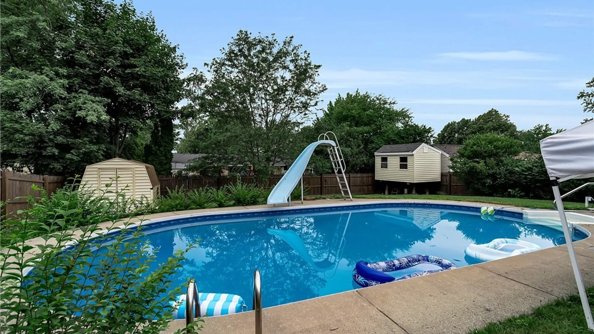 Property at 11 Ashley Drive, Lancaster, NY 14086 20