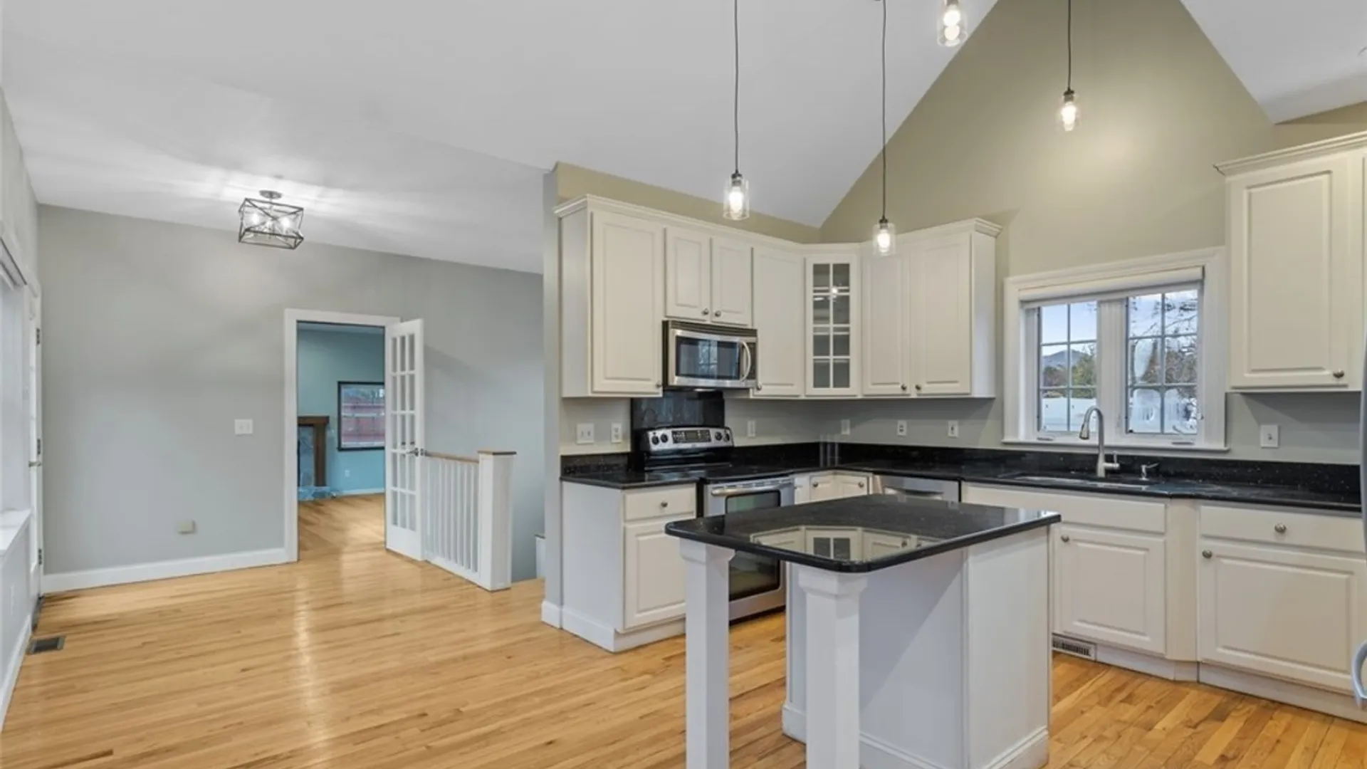 Property at 7541 Plum Hollow Circle, Clay, NY 13090 14