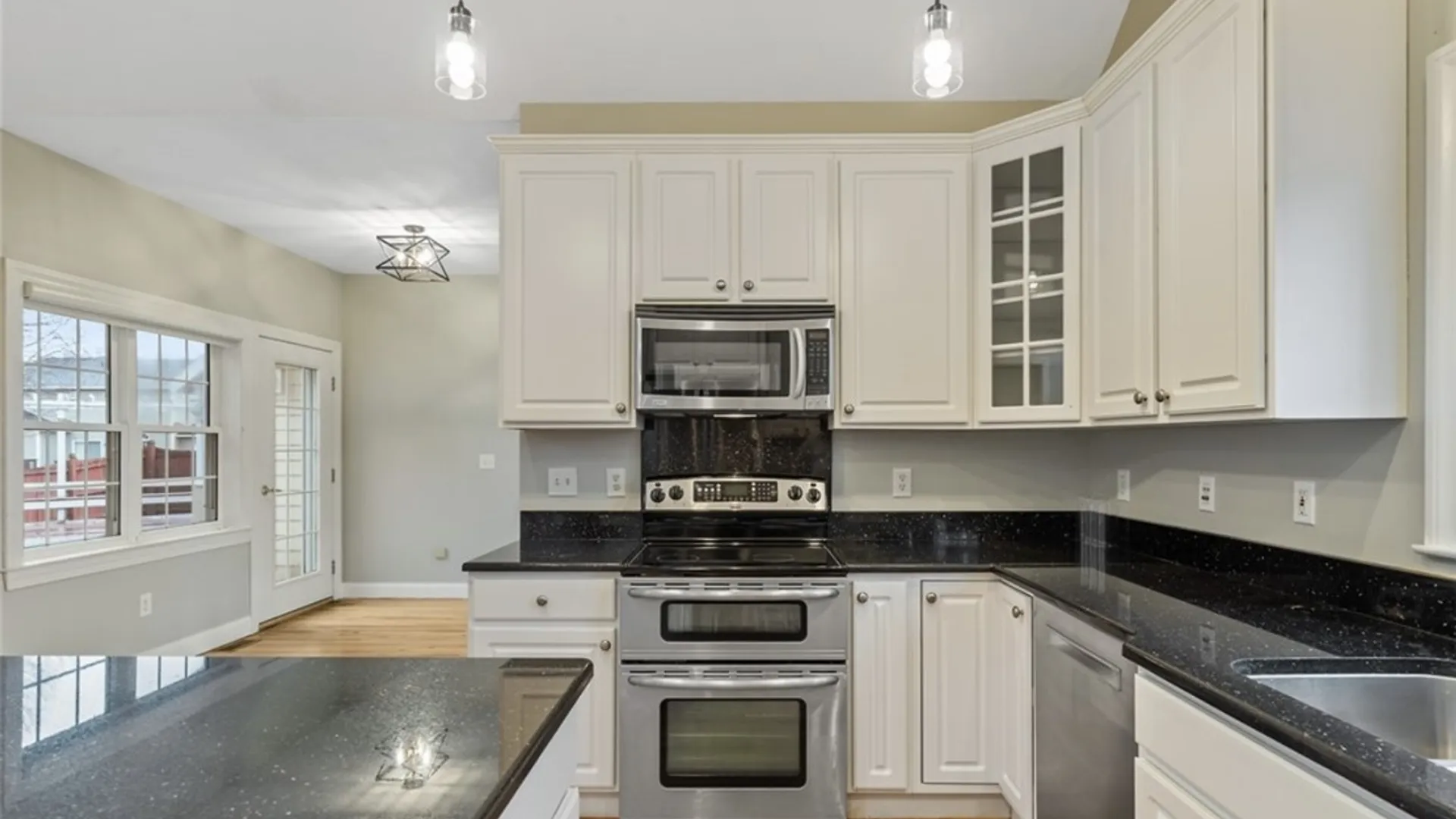 Property at 7541 Plum Hollow Circle, Clay, NY 13090 17