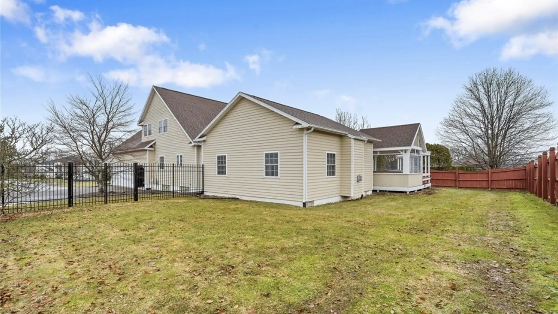 Property at 7541 Plum Hollow Circle, Clay, NY 13090 37