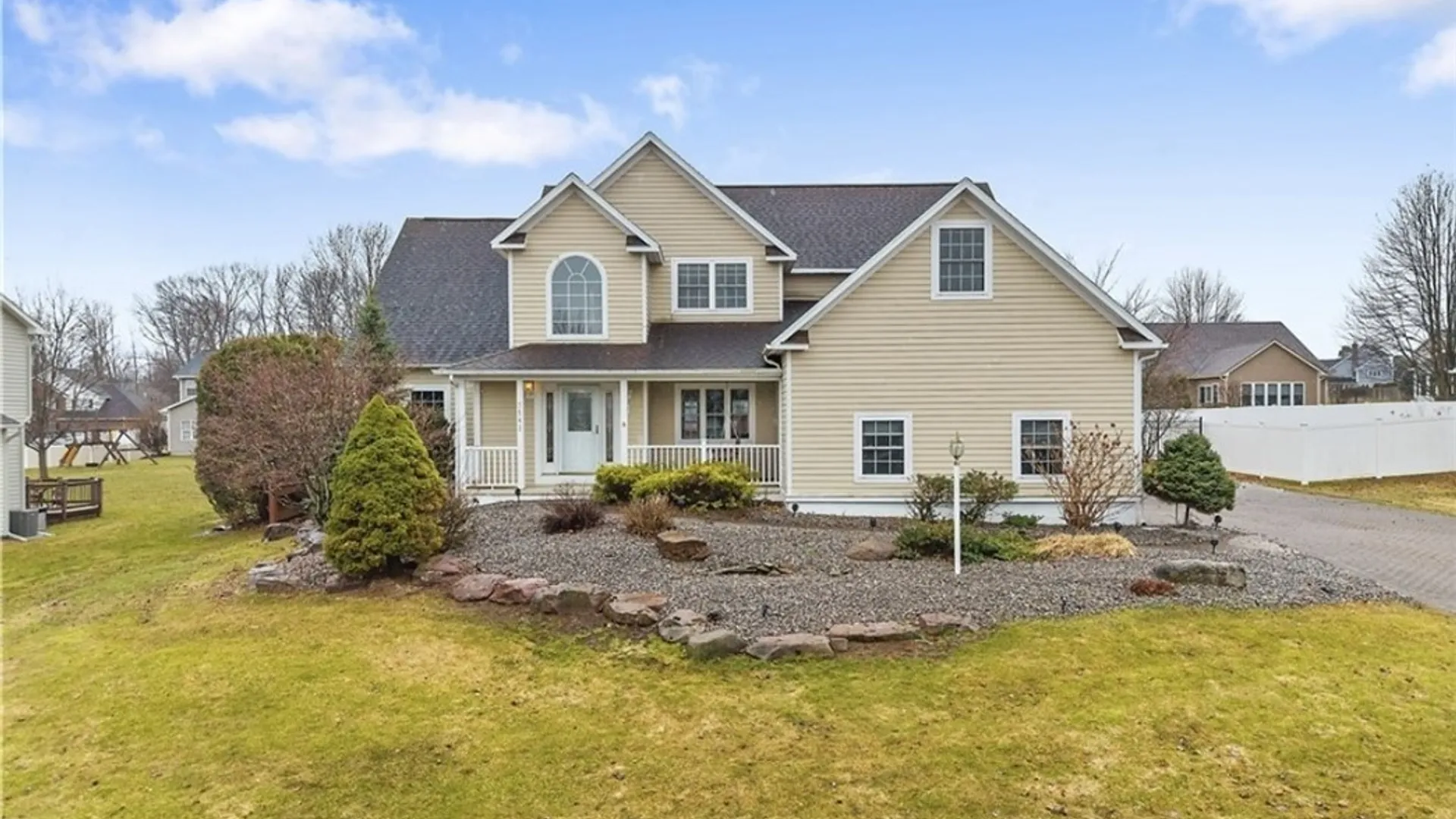 Property at 7541 Plum Hollow Circle, Clay, NY 13090 38