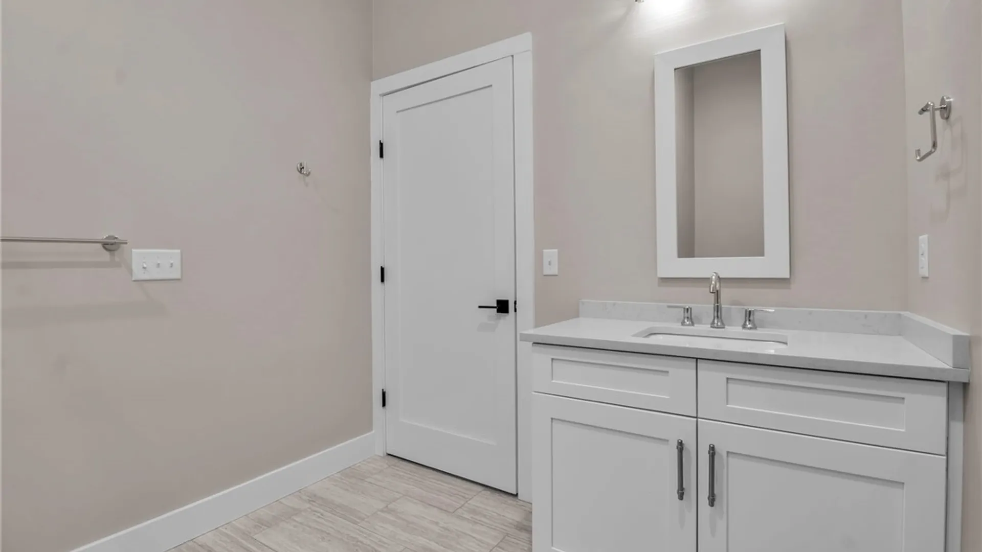 Property at 272 Lakefront Boulevard, Buffalo, NY 14202 33
