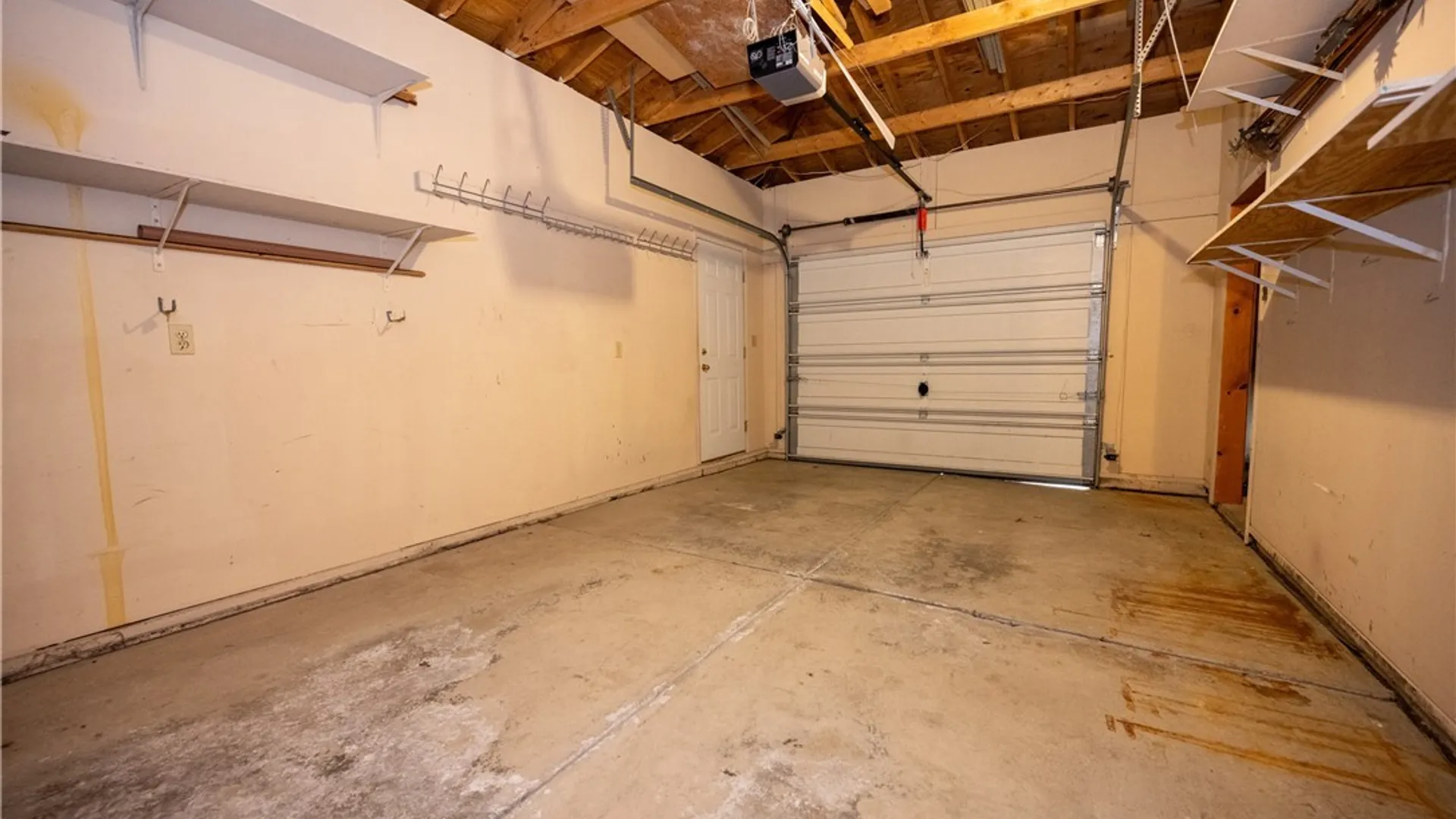 Property at 200 Margaret Road, Amherst, NY 14226 11