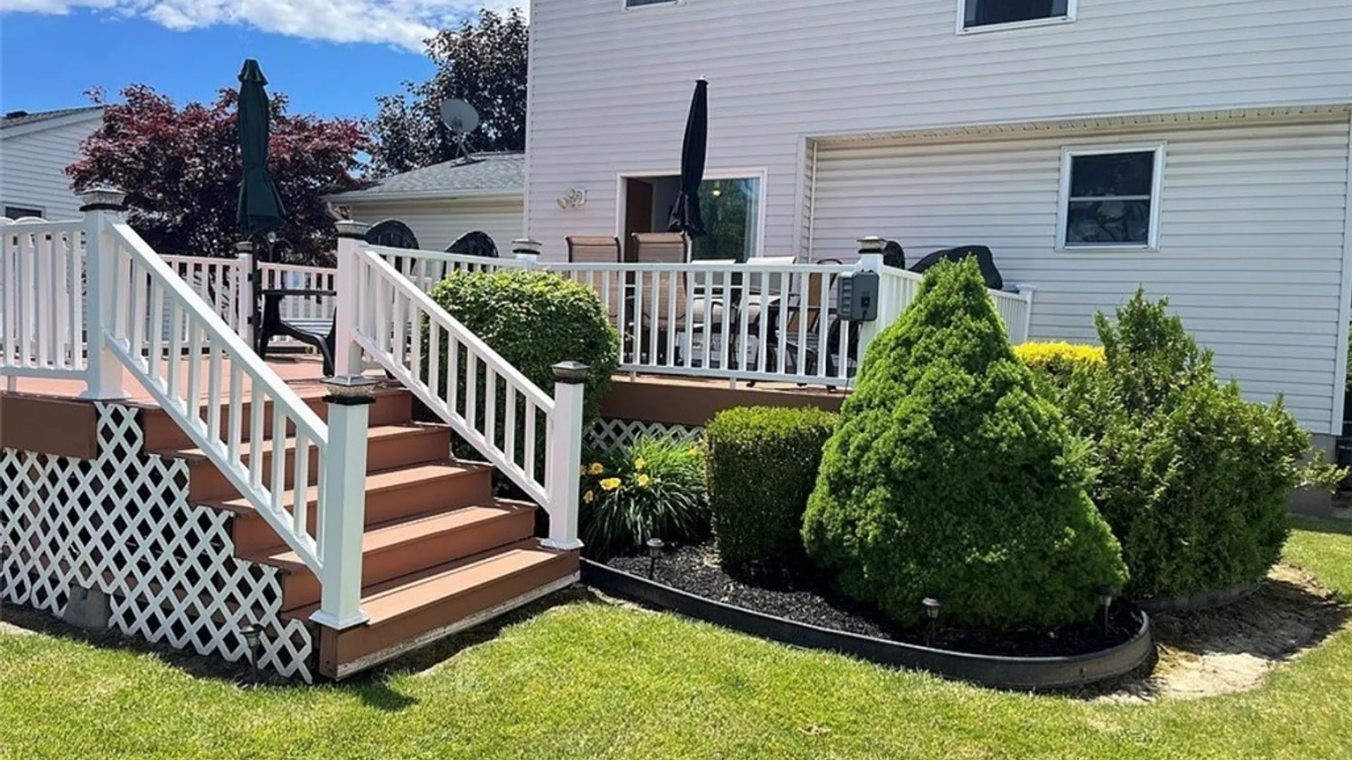 Property at 7001 Rebecca Drive, Wheatfield, NY 14304 11