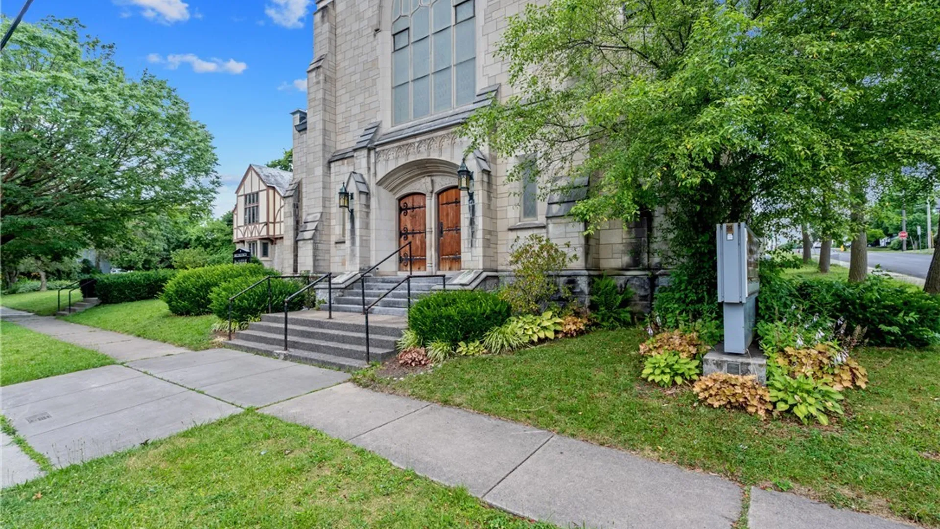 Property at 873 Dewitt Street, Syracuse, NY 13203 10