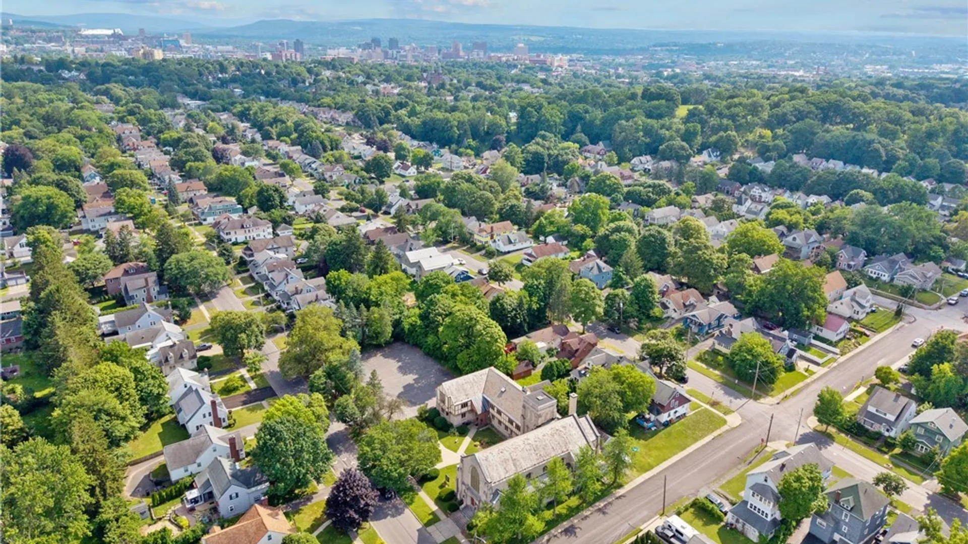Property at 873 Dewitt Street, Syracuse, NY 13203 42