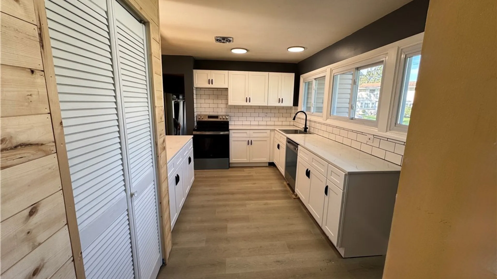 Property at 17 Gooseberry Lane, Clay, NY 13090 9