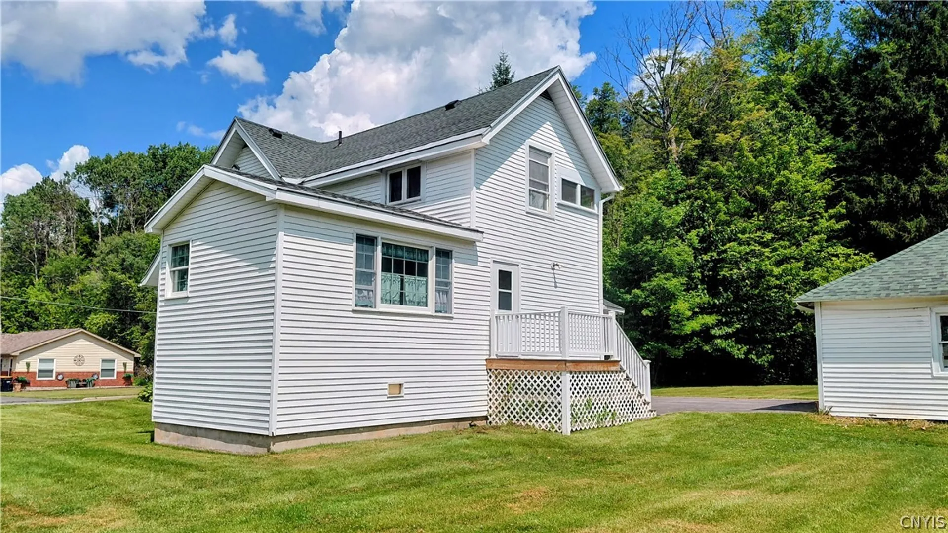 Property at 100 Monroe Street, German Flatts, NY 13357 4