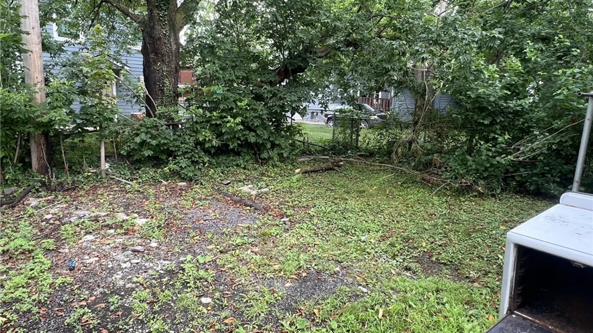 Property at 530 8th Street, Niagara Falls, NY 14301 3