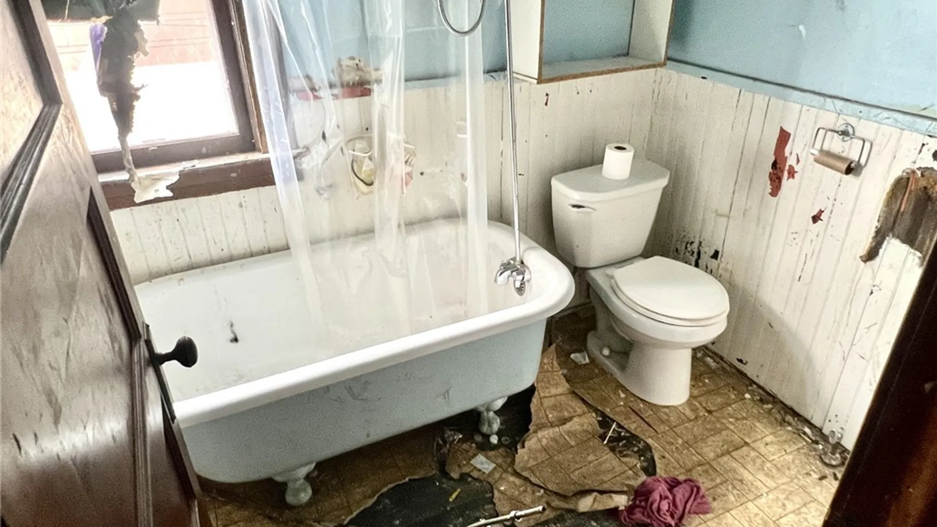 Property at 530 8th Street, Niagara Falls, NY 14301 7