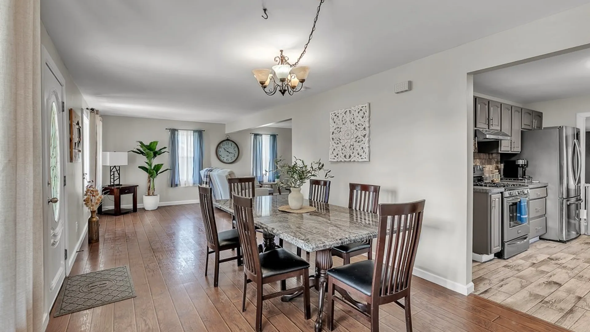 Property at 212 East Avenue, West Seneca, NY 14224 11