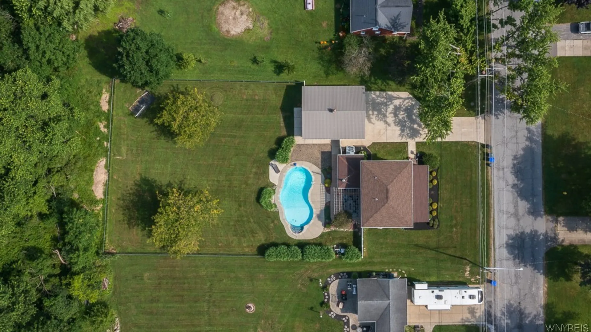 Property at 212 East Avenue, West Seneca, NY 14224 36