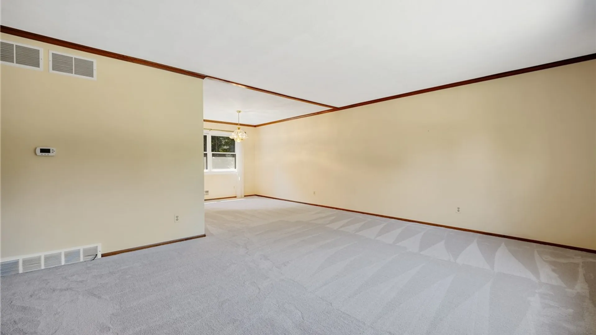 Property at 27 Carriage Court, Pittsford, NY 14534 19
