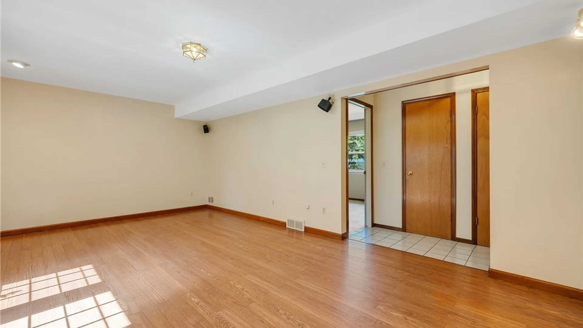 Property at 27 Carriage Court, Pittsford, NY 14534 37