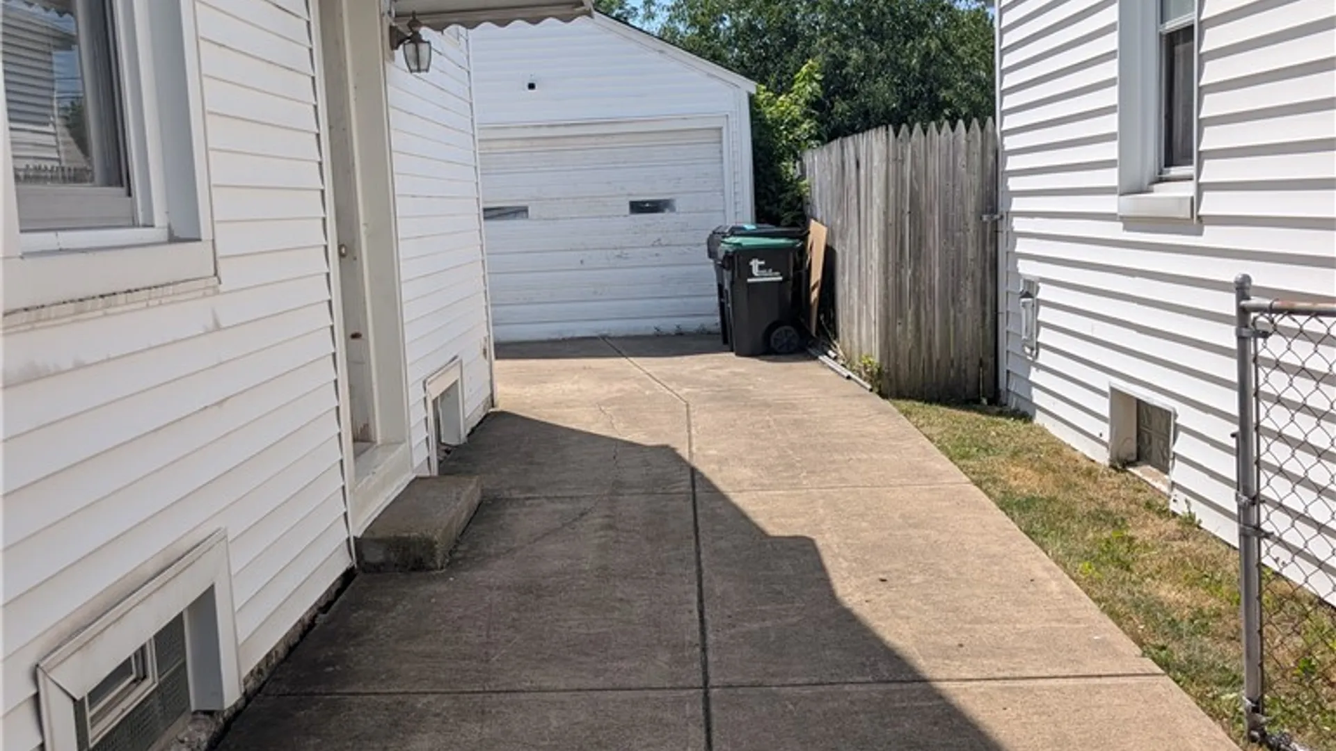 Property at 202 Marjorie Drive, Tonawanda, NY 14223 24
