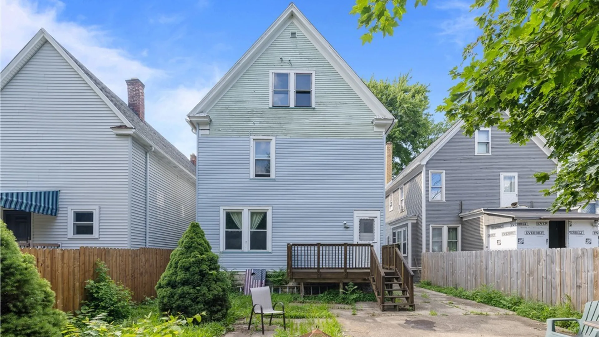Property at 17 Indian Road, Buffalo, NY 14227 3