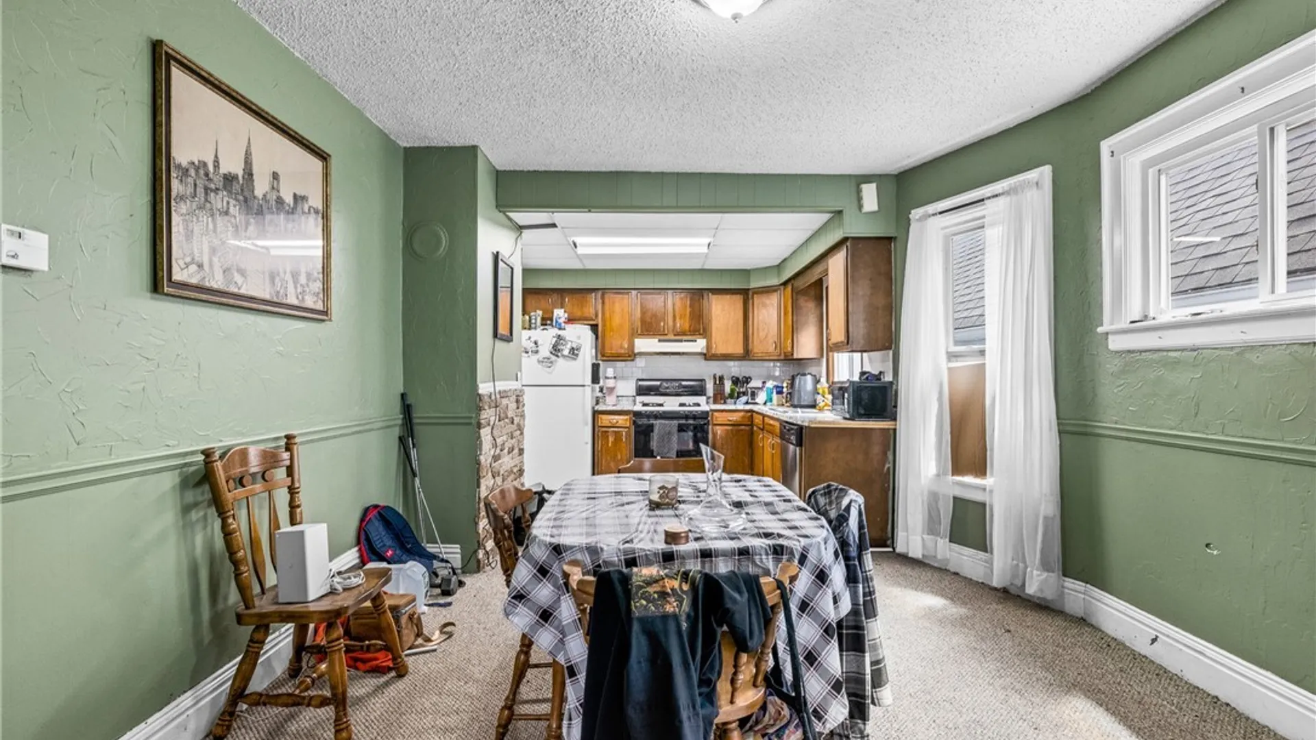 Property at 17 Indian Road, Buffalo, NY 14227 35