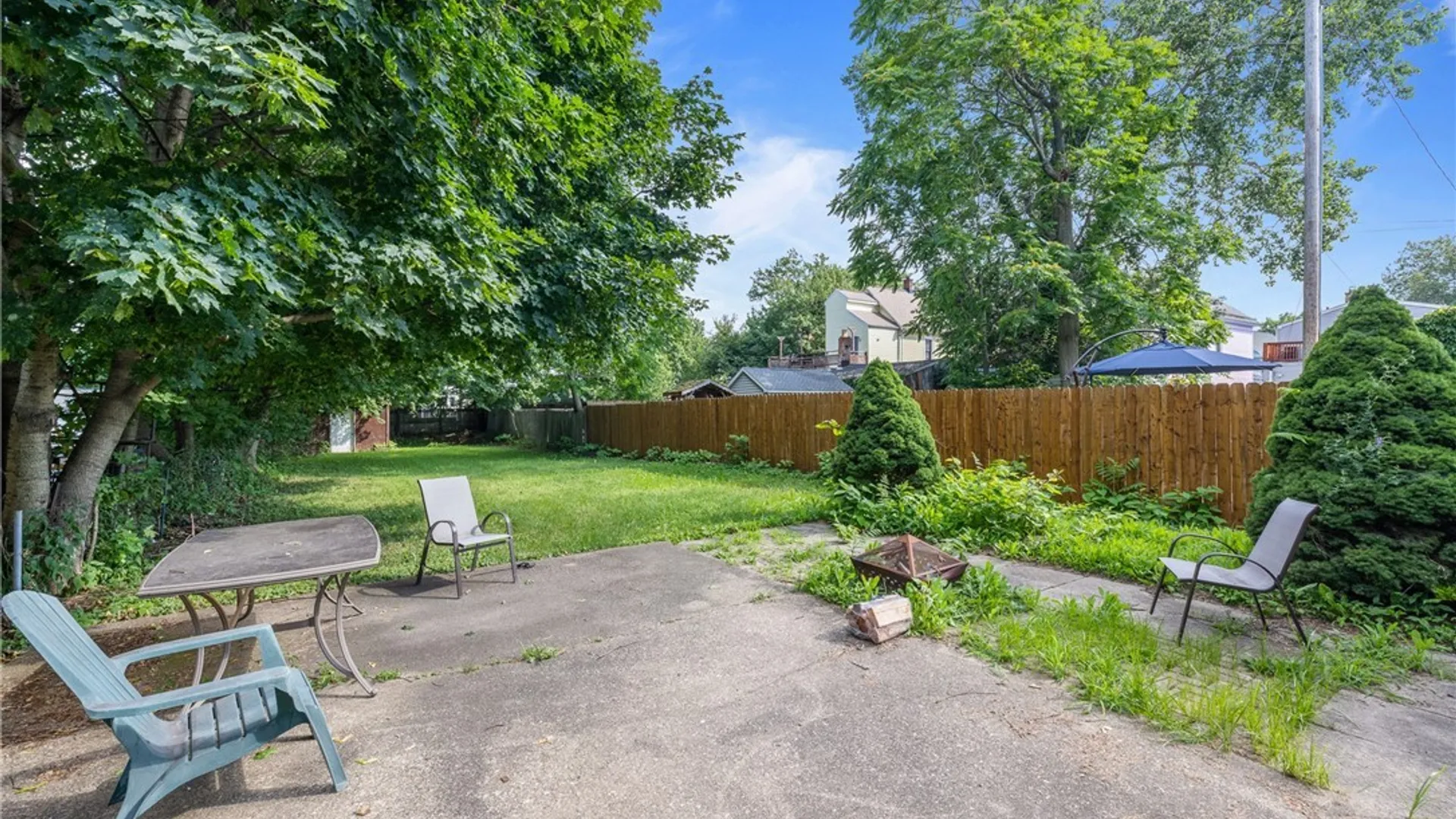 Property at 17 Indian Road, Buffalo, NY 14227 6