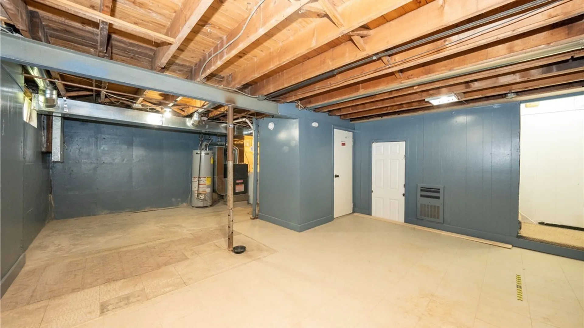 Property at 368 Grover Cleveland Highway, Amherst, NY 14226 34