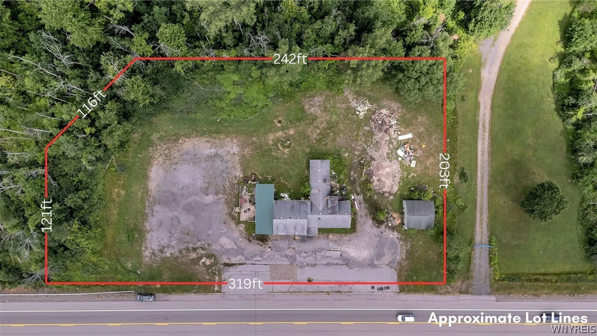 Property at 6310 Southwestern Boulevard, Hamburg, NY 14075 3