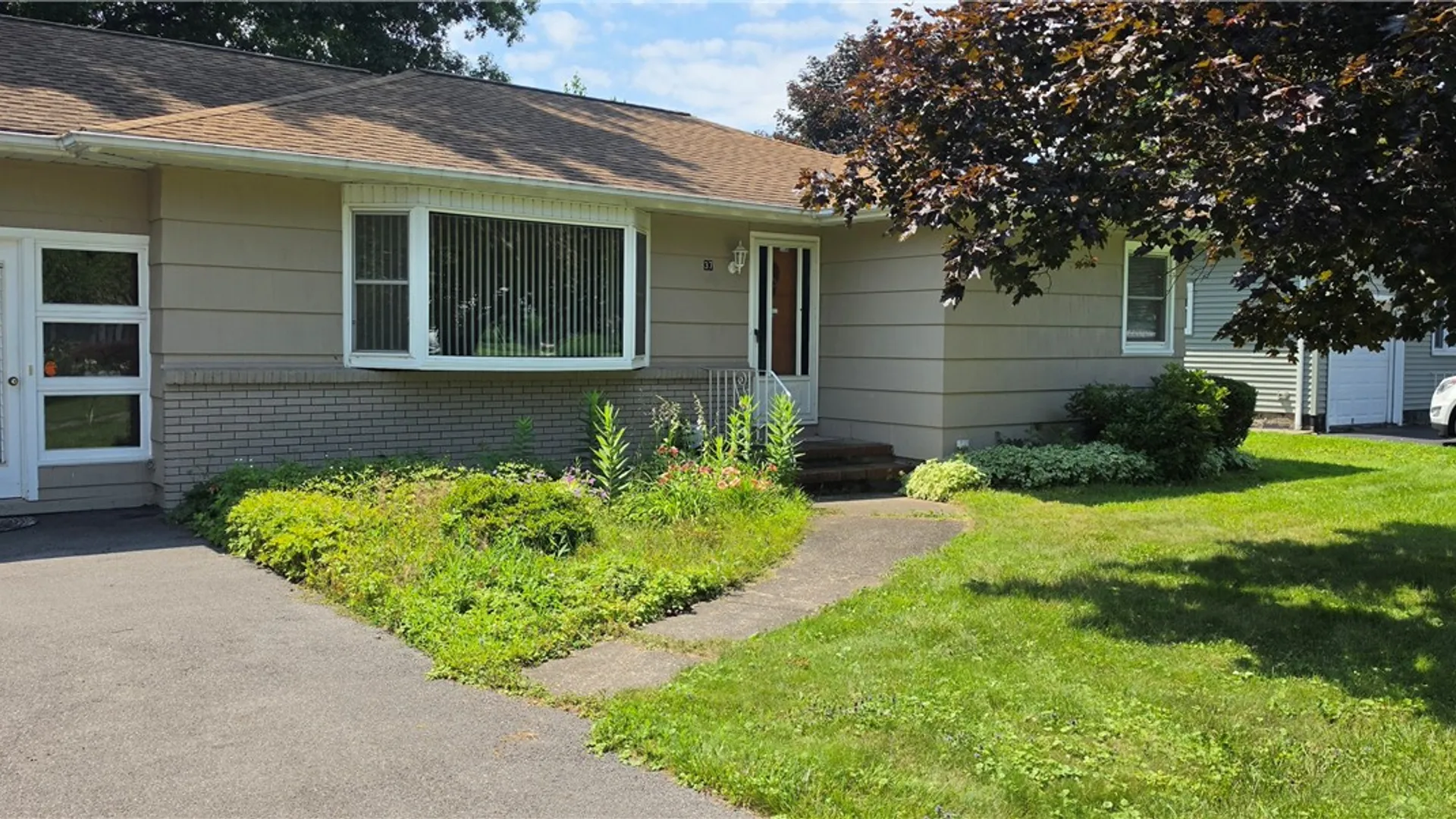 Property at 37 Virgil Drive, Irondequoit, NY 14609 2
