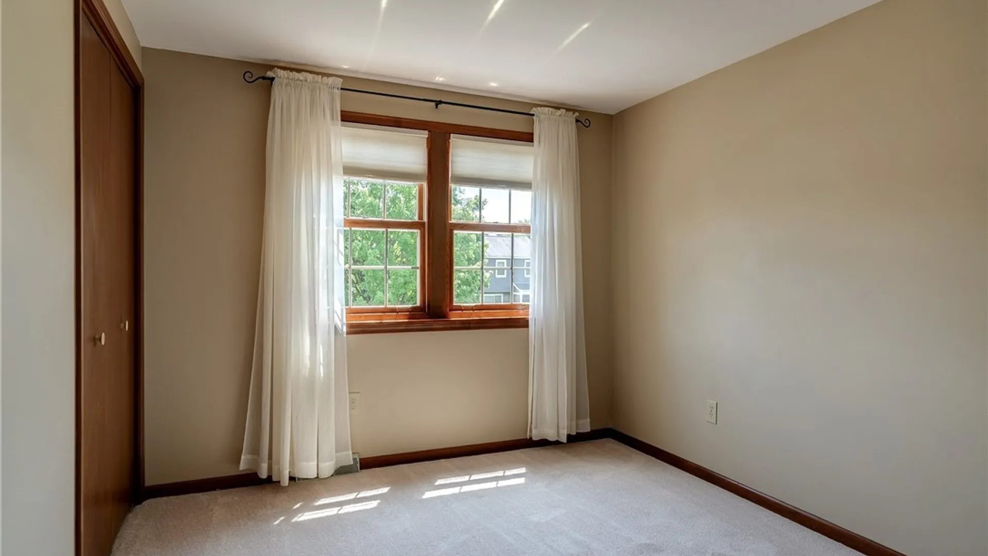 Property at 4205 Halfmoon Circle, Clay, NY 13090 33