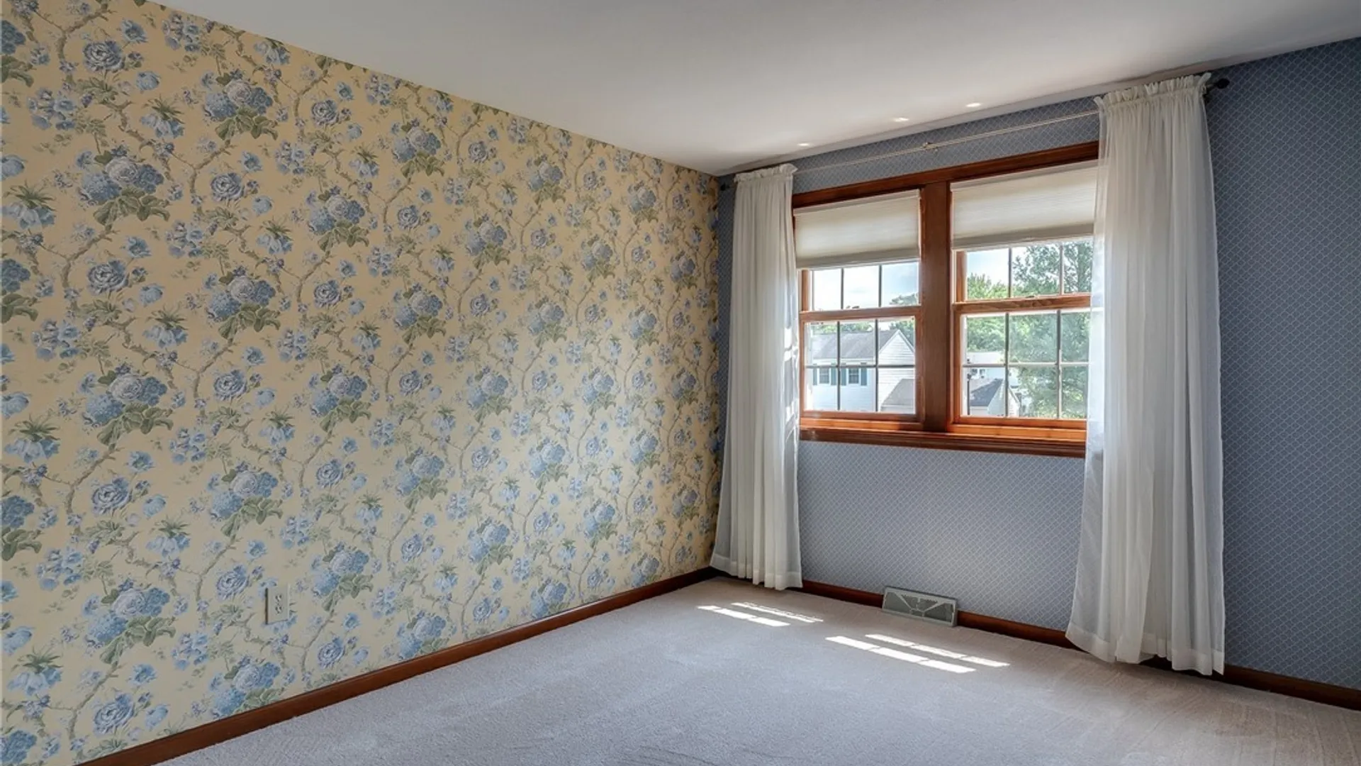 Property at 4205 Halfmoon Circle, Clay, NY 13090 35