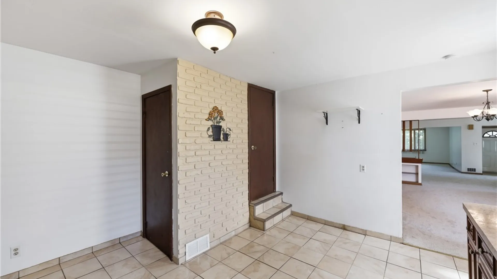 Property at 176 15th Street, Buffalo, NY 14213 13