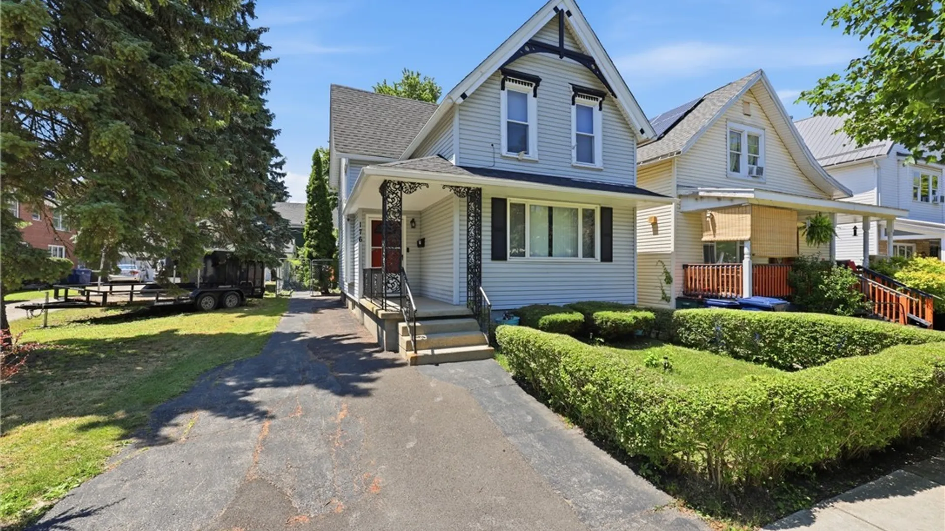Property at 176 15th Street, Buffalo, NY 14213 2