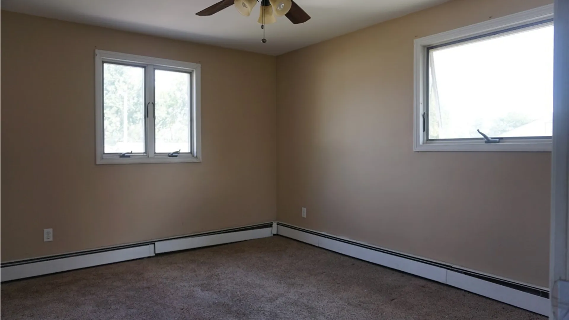 Property at 4225 E Frontier Drive, Hamburg, NY 14219 22