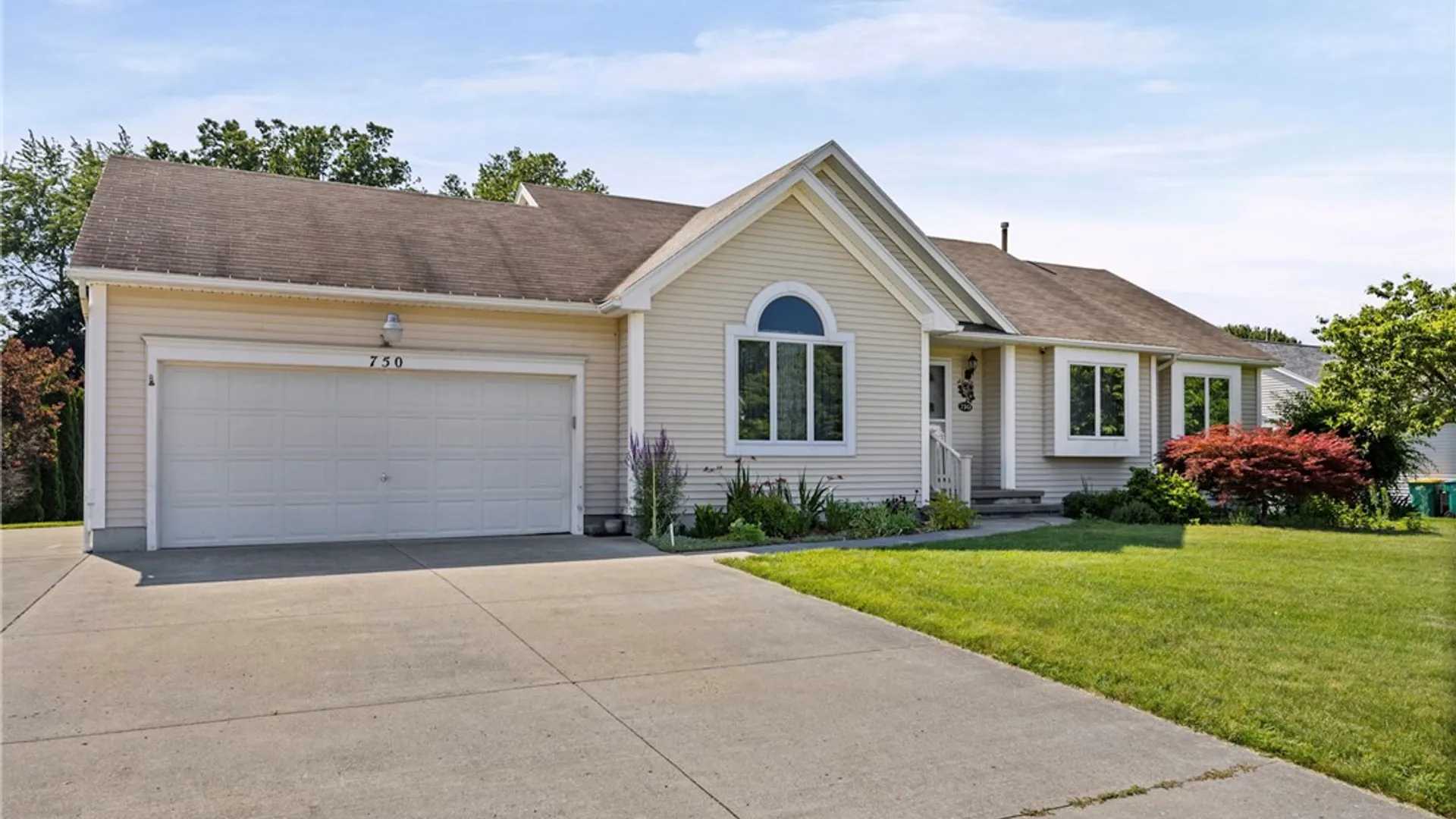 Property at 750 Close Circle, Webster, NY 14580 2