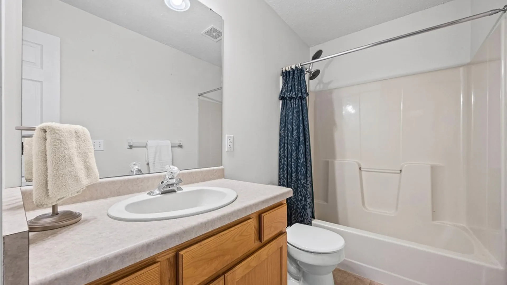 Property at 750 Close Circle, Webster, NY 14580 31