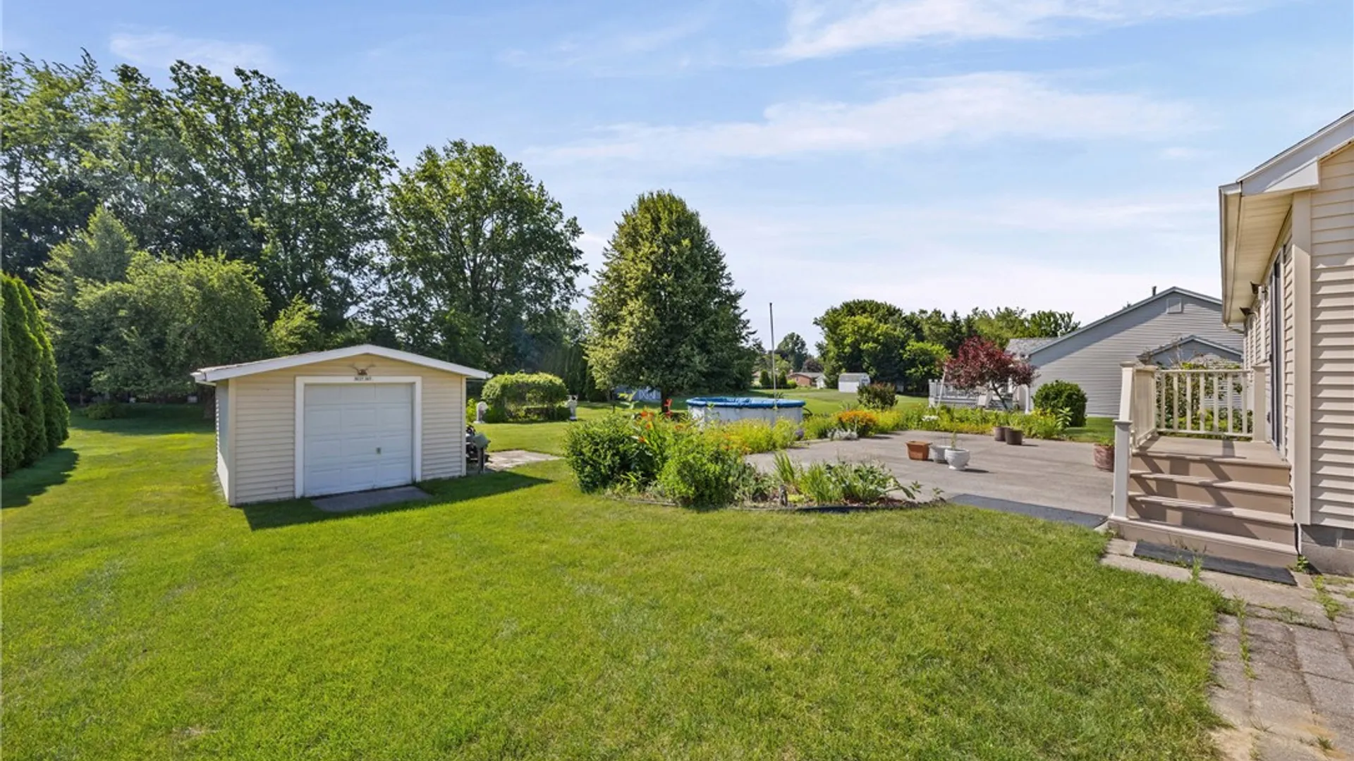 Property at 750 Close Circle, Webster, NY 14580 46
