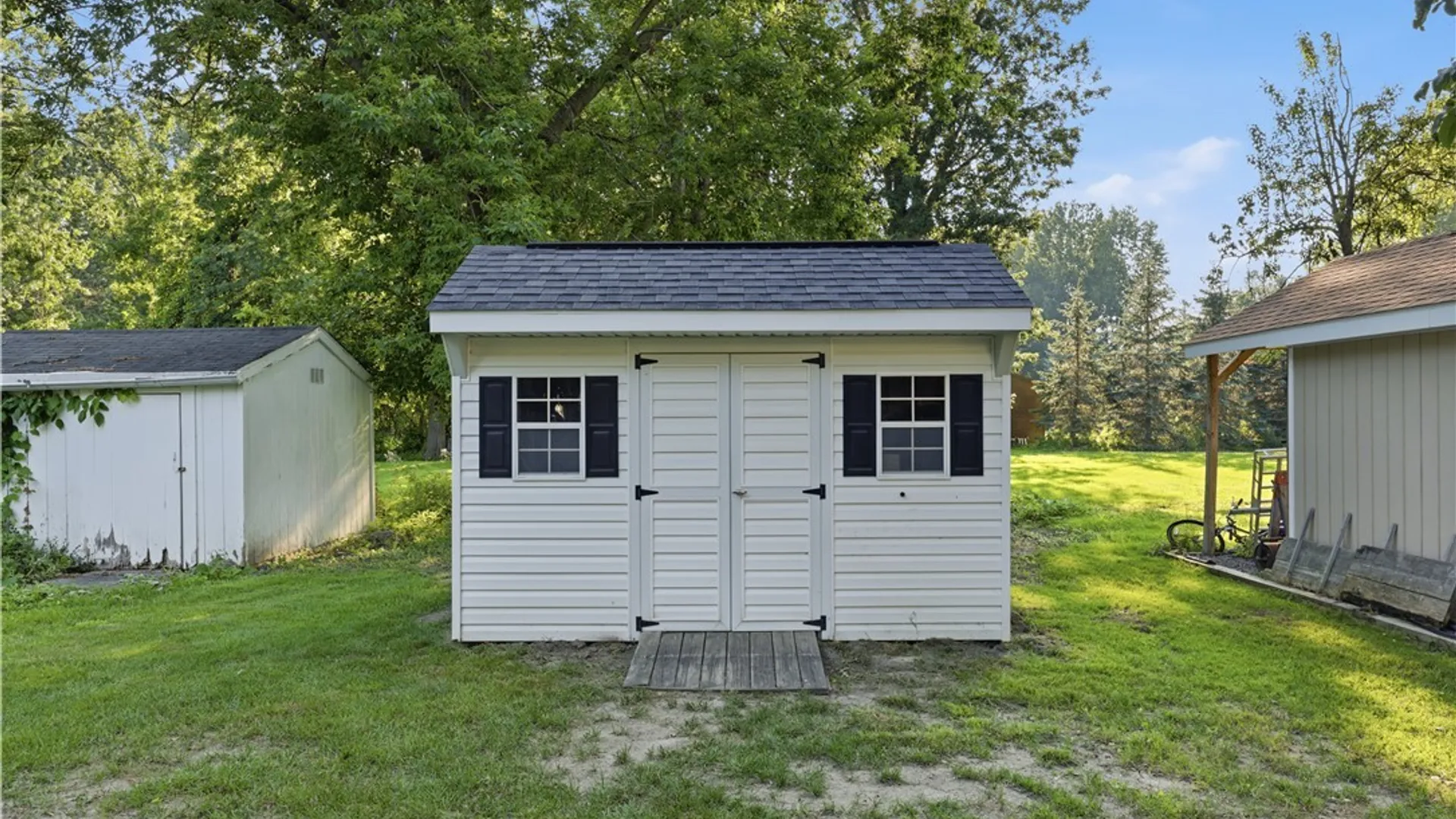 Property at 90 Grasspointe Drive, Amherst, NY 14228 39